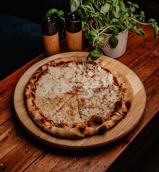 Pizza Cztery Sery